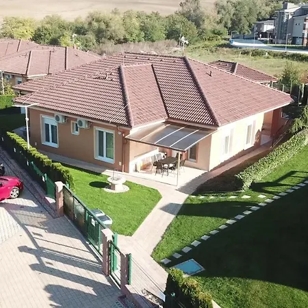 Gracia Apartmán Podhájska